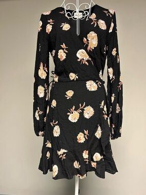 Everly Black Long-Sleeve Floral Wrap Dress with Peach Blooms